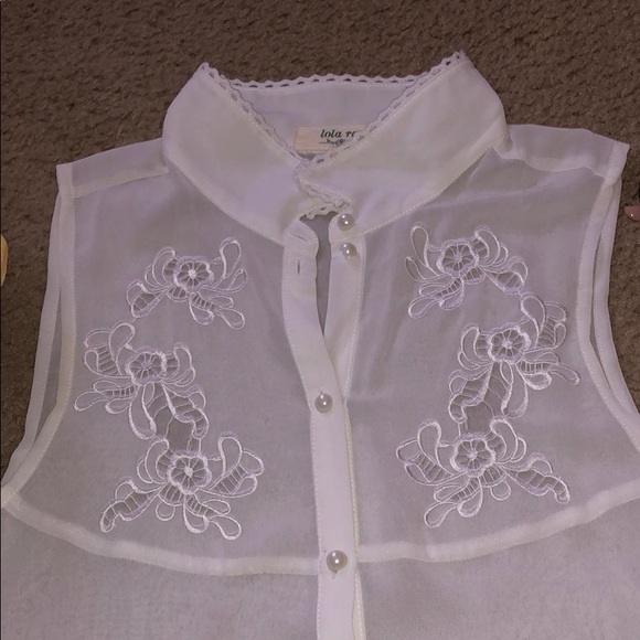 🌸LOLA RAE: White Collared Lace Tank Top - Picture 3 of 5